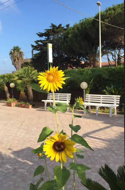 سانتا كروتْشّي كاميرينا B&B Fiori Gialli Caucana المظهر الخارجي الصورة