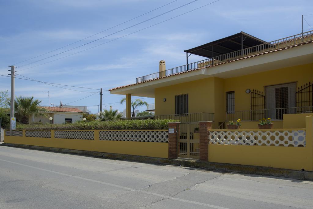سانتا كروتْشّي كاميرينا B&B Fiori Gialli Caucana المظهر الخارجي الصورة